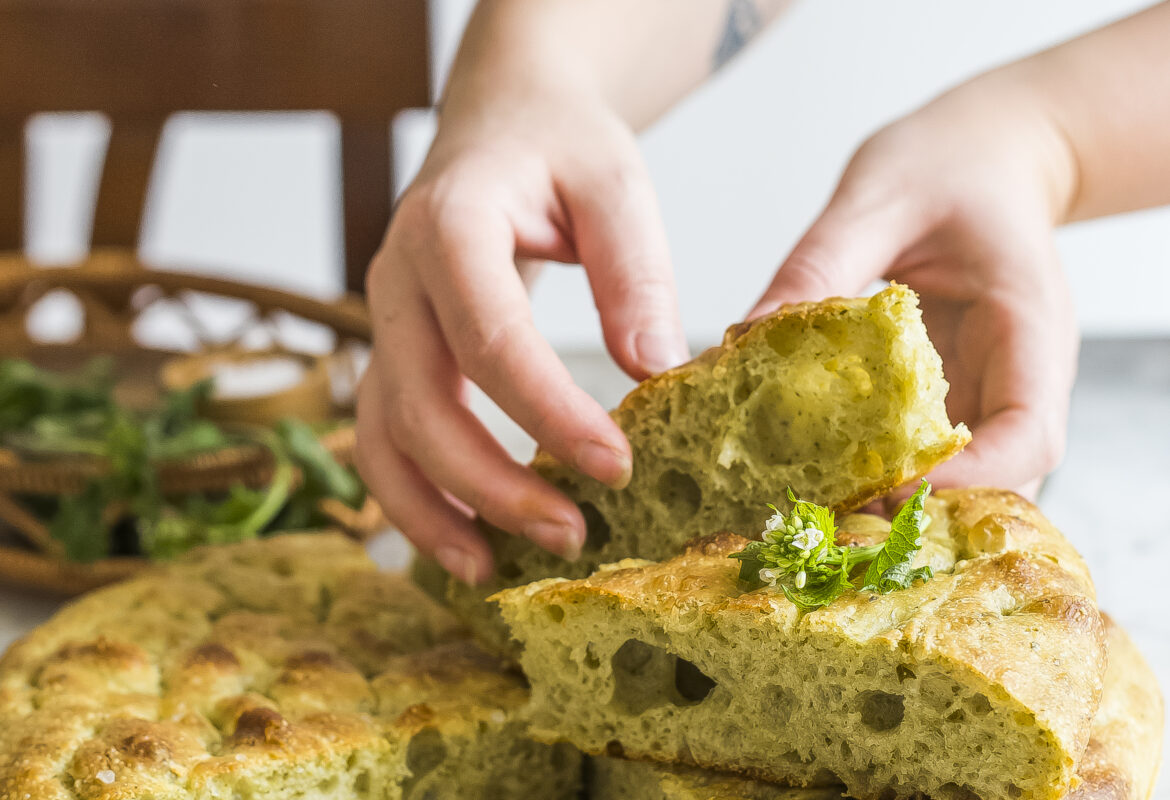 Focaccia al pesto di alliaria